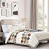 ANNA Z HOME & DESIGN Scarlett 3-Piece Quilt Set. 100% Cotton Fabrics and Filling. Hand-Made Patchwork. Real Pieced. Transitional Style. Pre-Washed and Allover Diamond Quilting. (Multicolor, Queen)